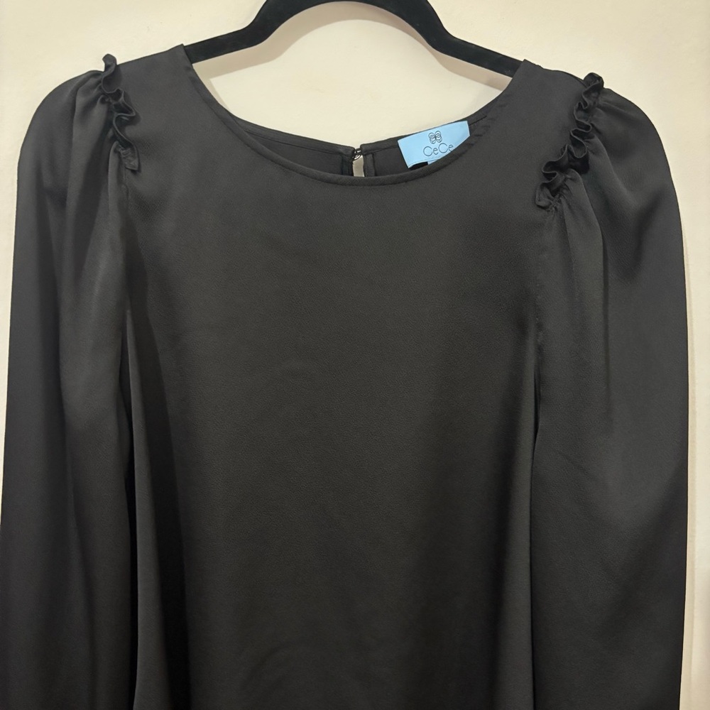 CeCe Blouse Womens Large Black Solid Ruffle‎ Shoulder Smocked Cuff Dressy Top